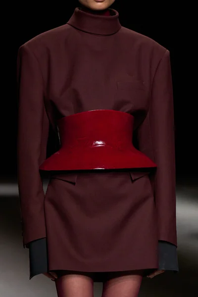 Look 101